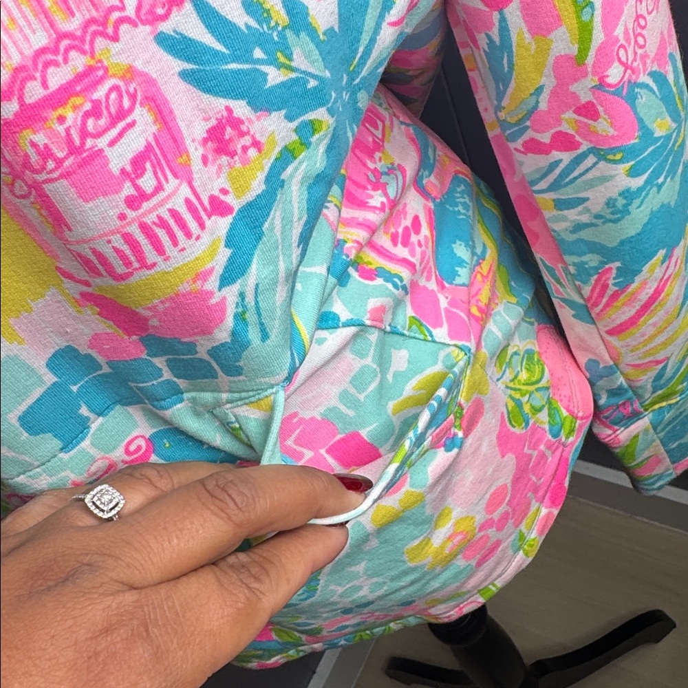 Lilly Pulitzer Multicolor UPF 50+ skipper popover - Picture 4 of 7